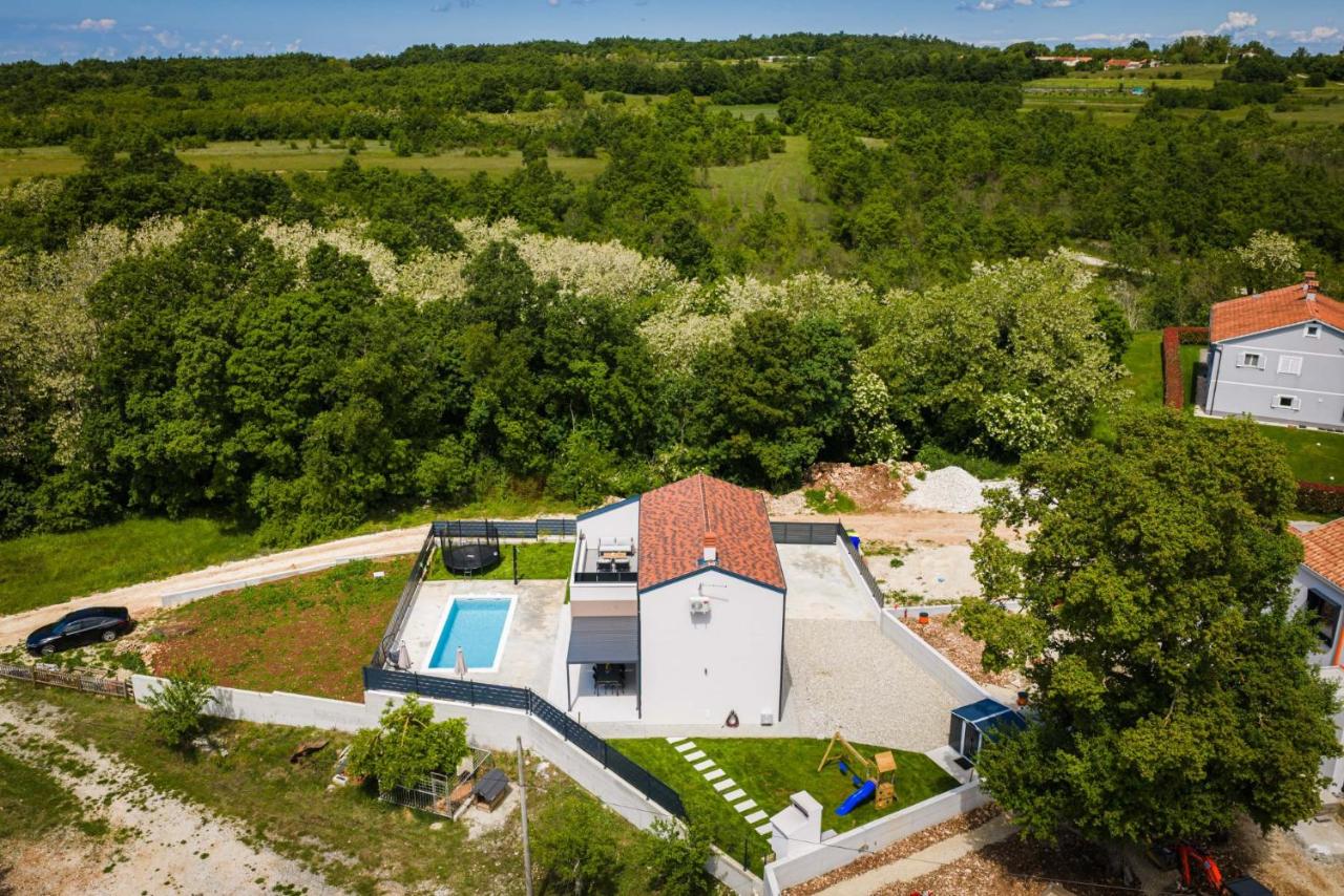 Villa Mara in Zabrežani - Haus für 4-5 Personen - B&B Pazin