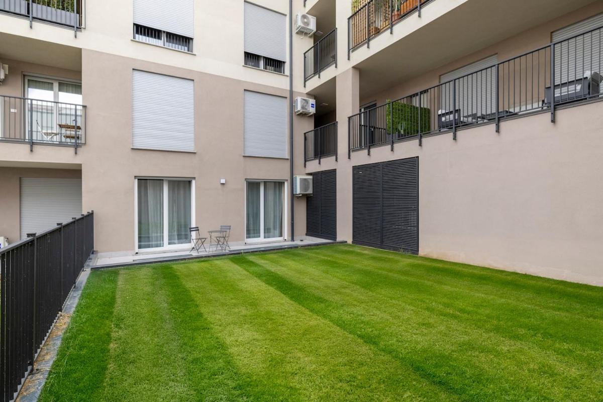 Urban Suite Private Garden & 2 Min Station - B&B Milano