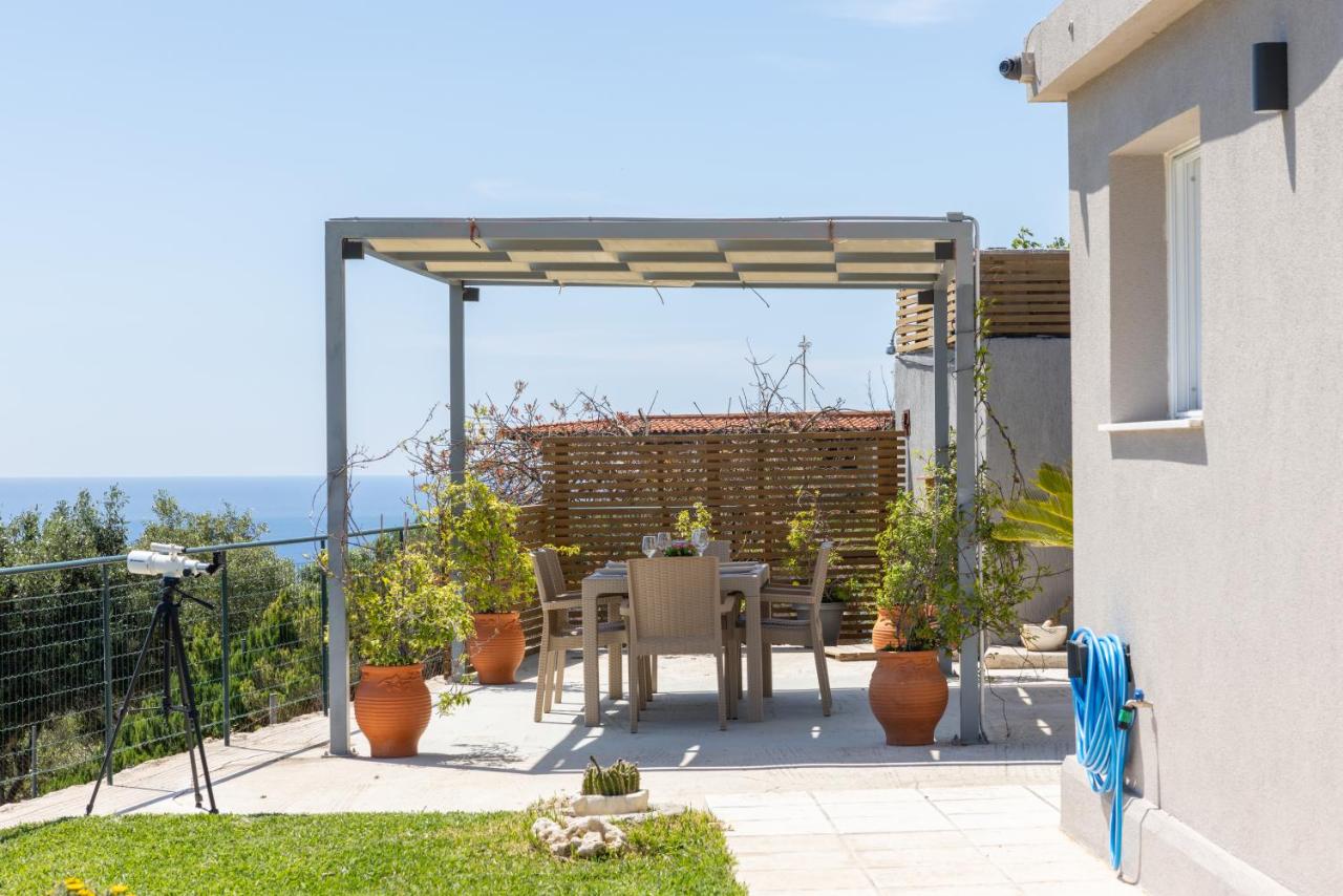 Villa Eftychia - Panoramic Sea View - B&B Svoronáta