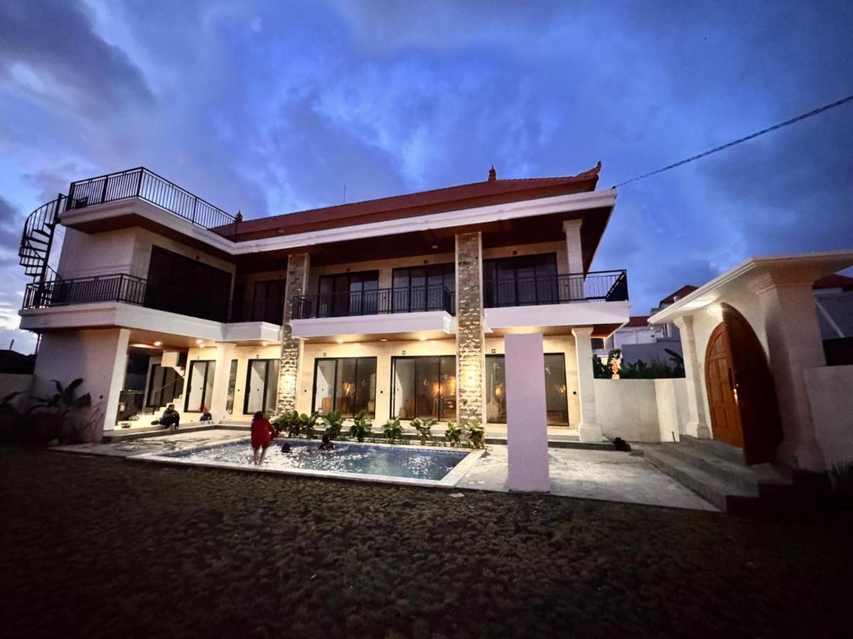Trisuma Guest House - B&B Canggu