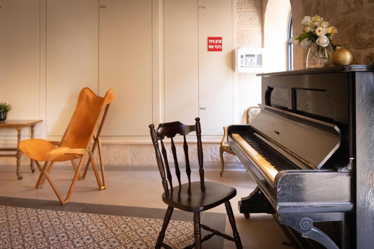Old Charm Modern Meets in Haifa with Shelter - B&B Haifa