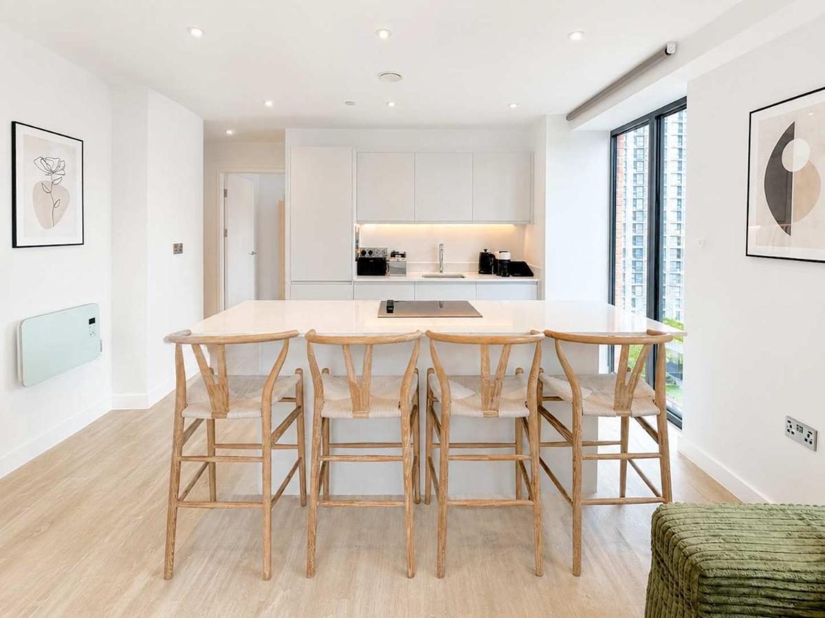 Alabaster Suite by CasaCity - Ferienwohnung Manchester