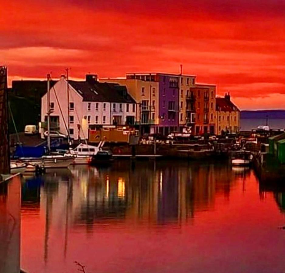 Beach Front Apt 2 Bedrooms 2 Bathrooms St Andrews - Chambres d'hôtes Fyvie