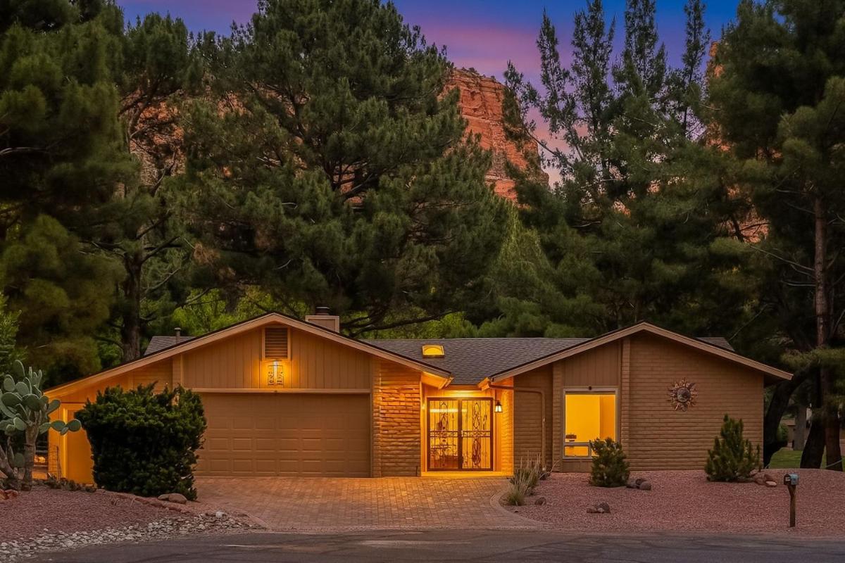 Country Club Location Sedona with Stunning Red Rock Views - B&B Sedona