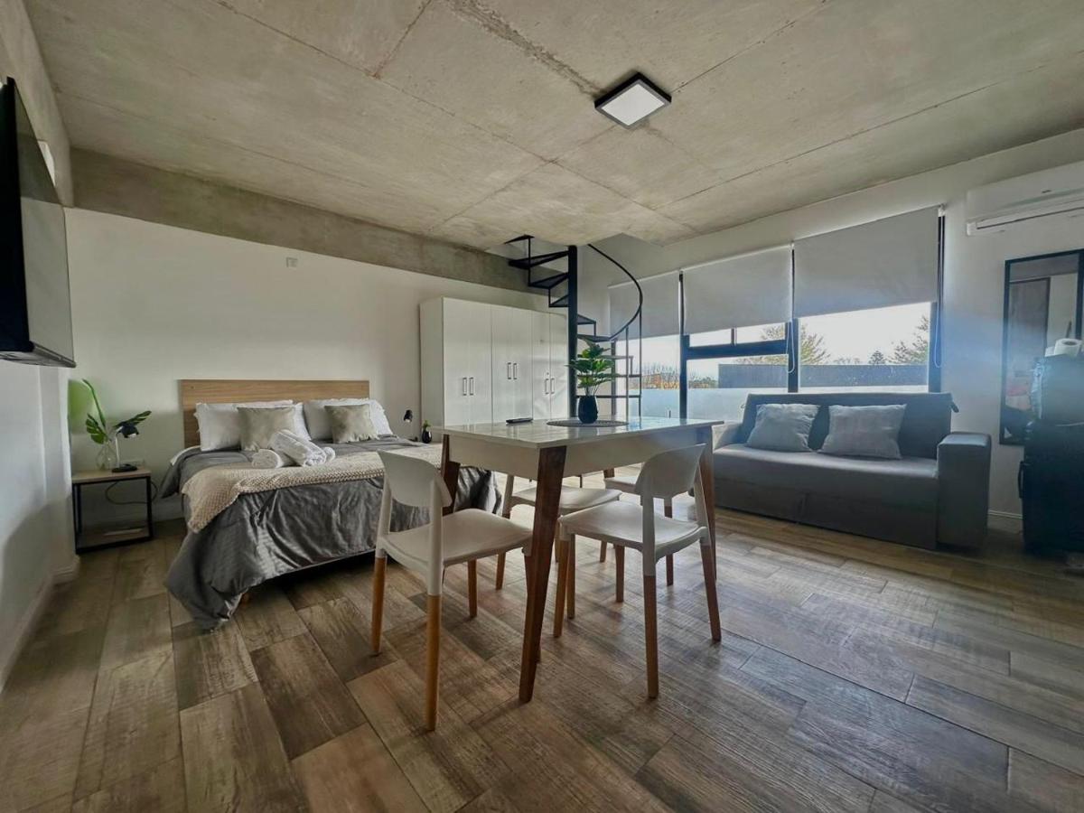 Monoambiente con terraza privada y cochera en Pinamar - B&B Pinamar