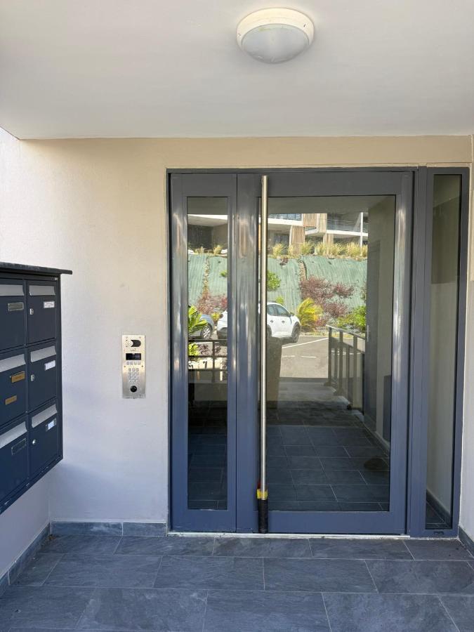 Appartement ZANDOLI - T4 Duplex face aux Saintes - B&B Vieux-Fort