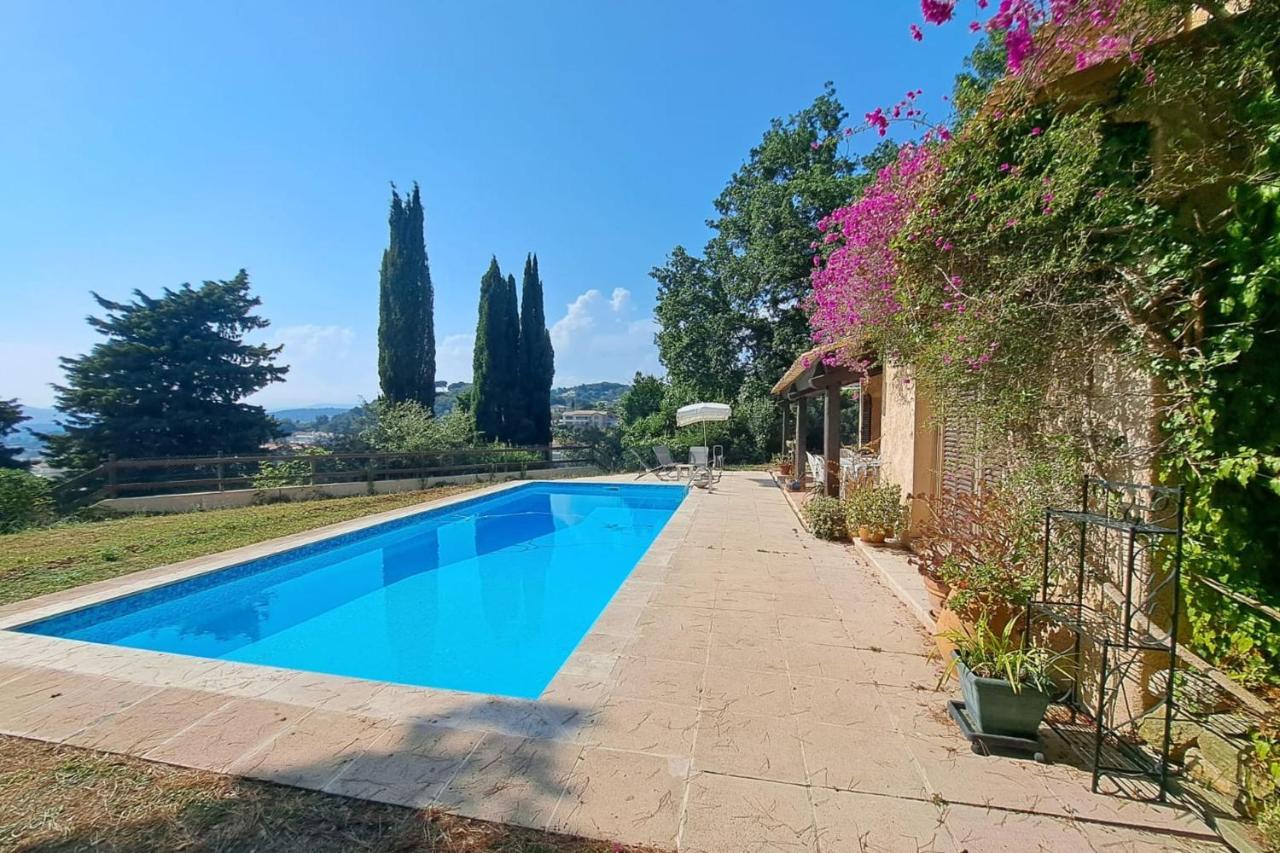 4 BR Villa with Pool Sea View AC Parking - BENAKEY - B&B Le Cannet