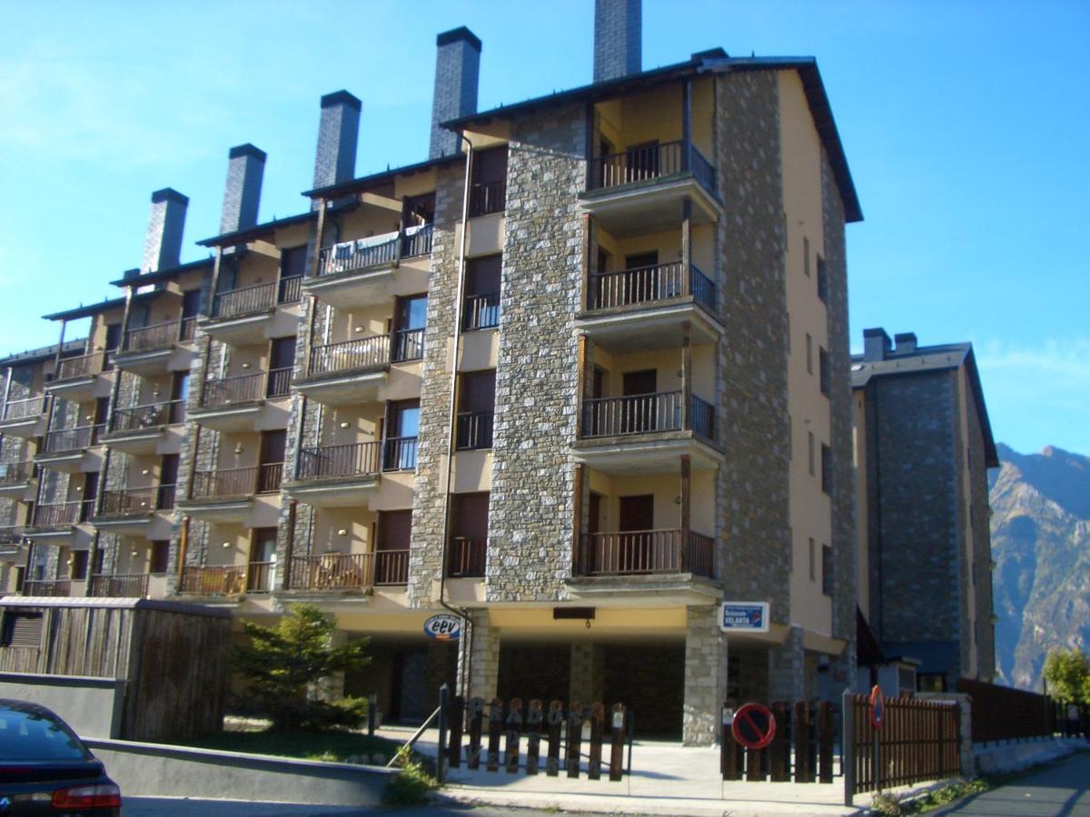 Apartamentos Ball Benas Edificio Prados de Velarta - Chambres d’hôtes Cerler