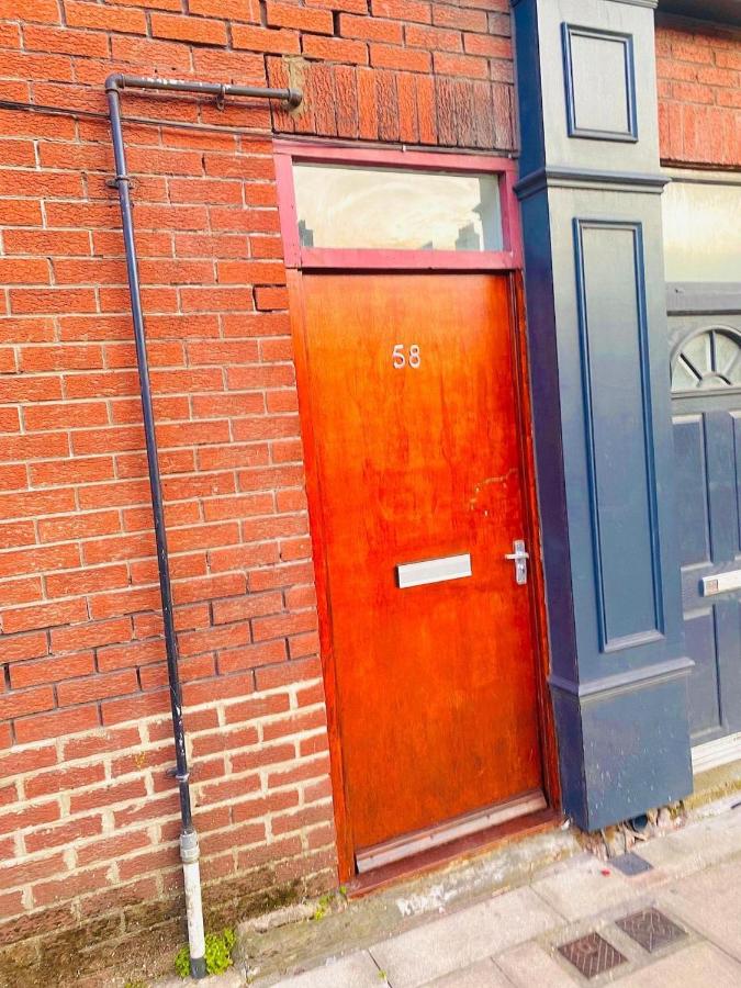 Kensington Studio 2nd-Floor City Base - Bed and Breakfast Liverpool