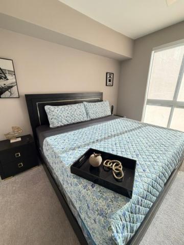 West Hollywood Skyline 2 BD Suite with FREE PARKING - B&B Los Angeles