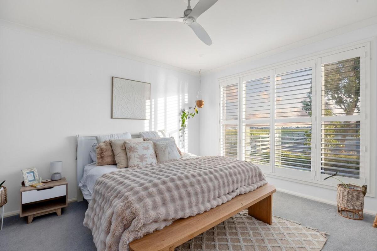 Spacious 4BR Family Escape - Chambres d'hôtes Ocean Grove