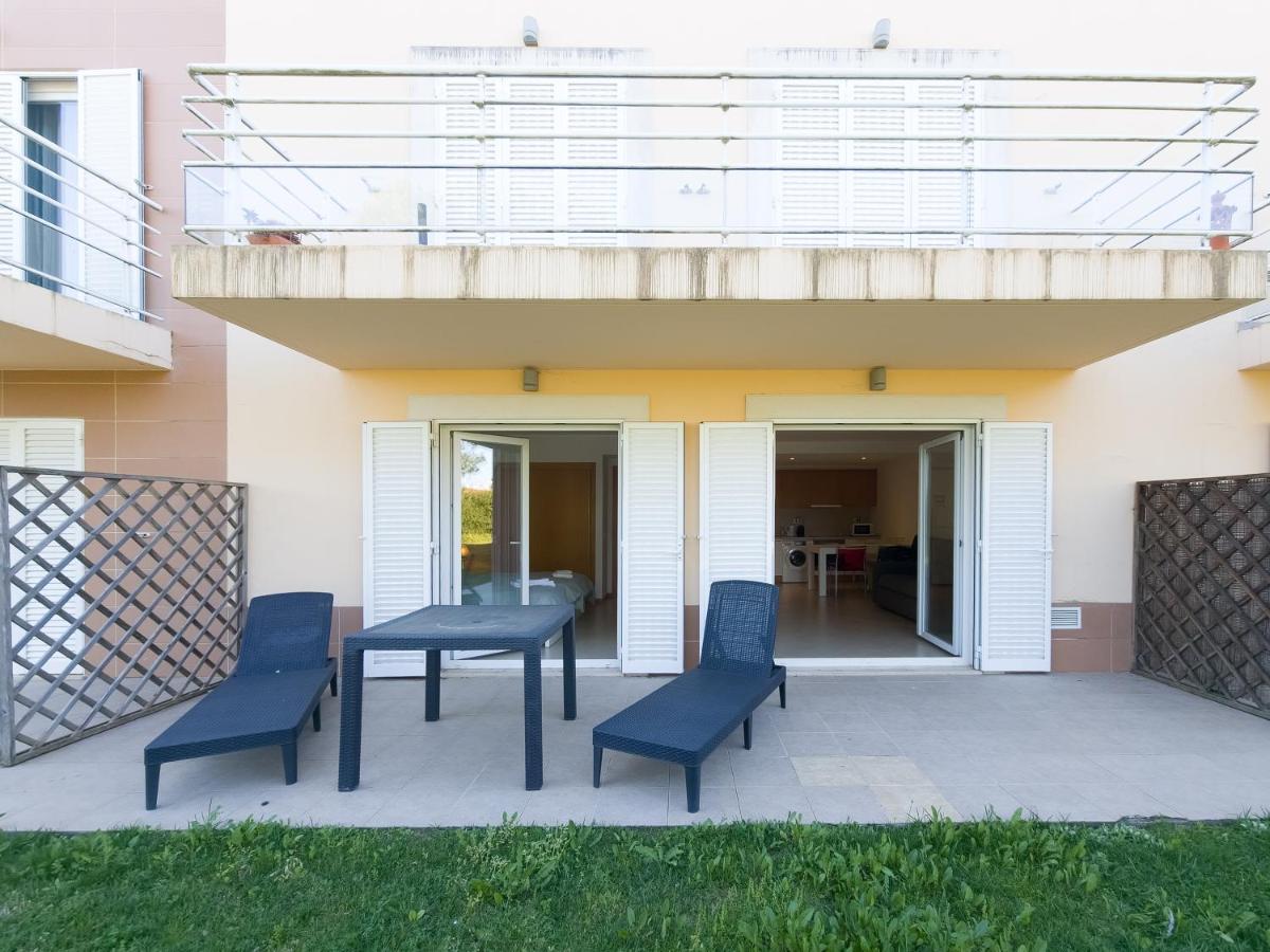 Apartamento FlorMar 2 Cabanas Gardens by YHA - Bed and Breakfast Tavira