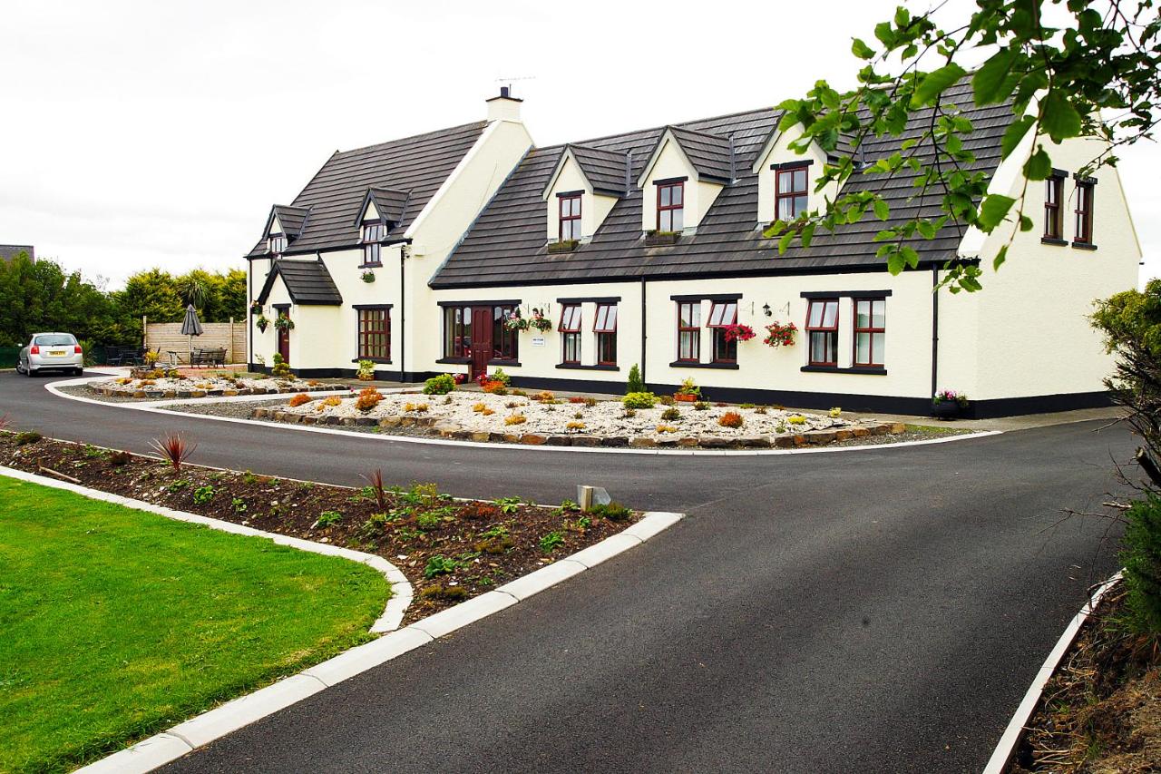 B&B Ballycastle - Glenmore House - Bed and Breakfast Ballycastle