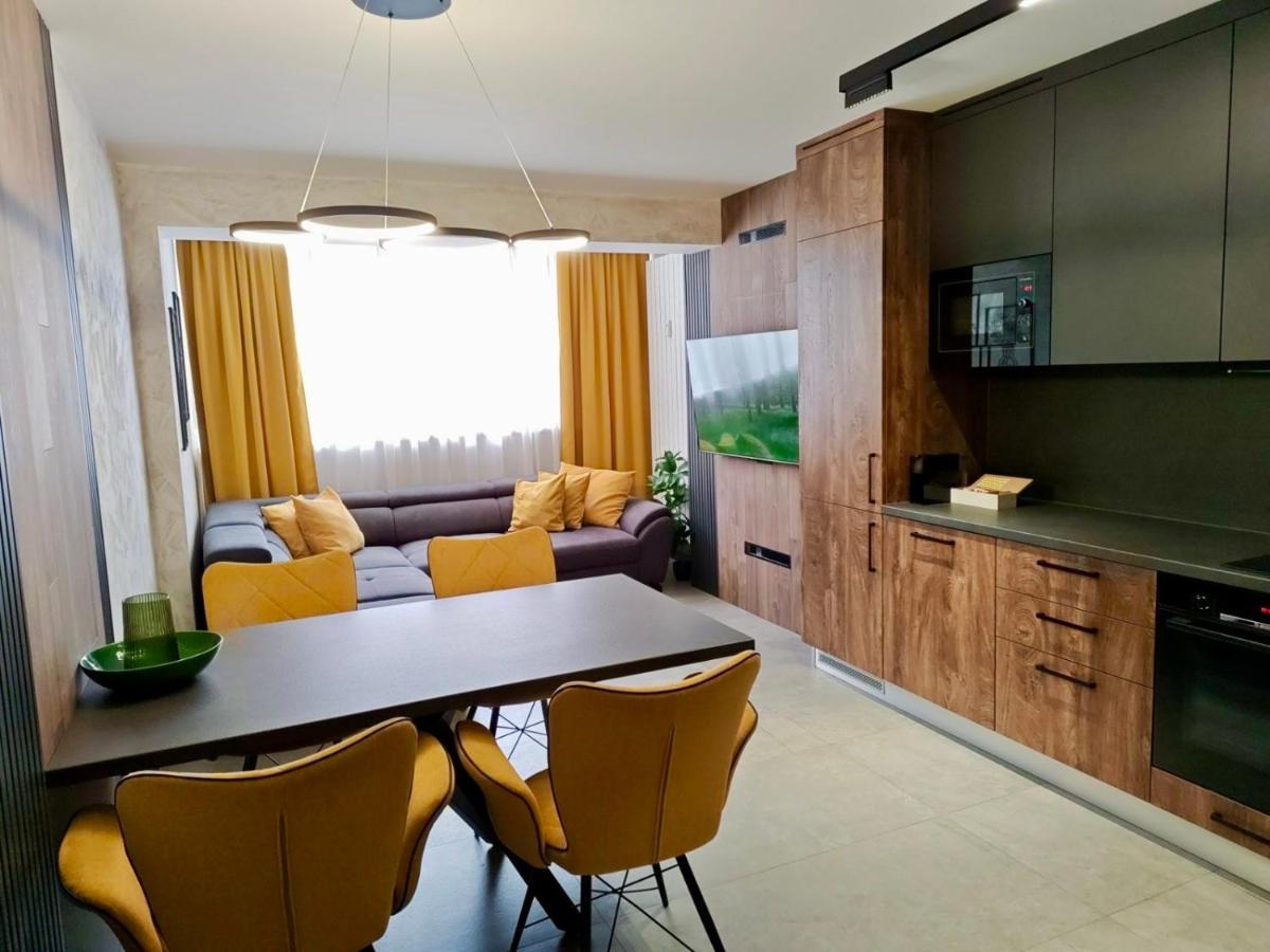 Avenue Pernik 3 bedroom,2 bathroom,Gagarin street - B&B Pernik