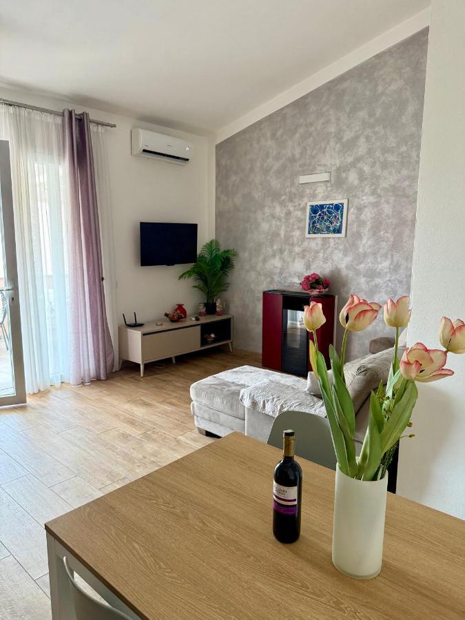 Il Frutteto Barbarossa - Bed and Breakfast Porto Azzurro