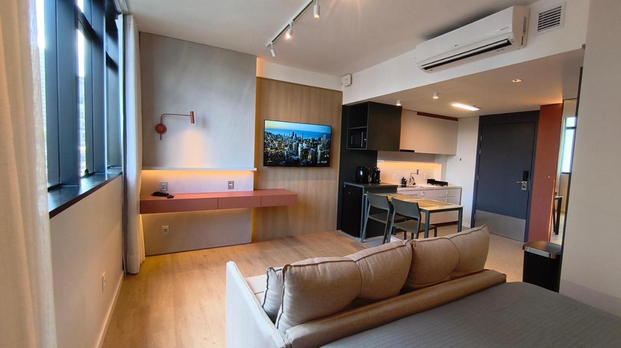 Helbor Stay Batel Curitiba - B&B Curitiba