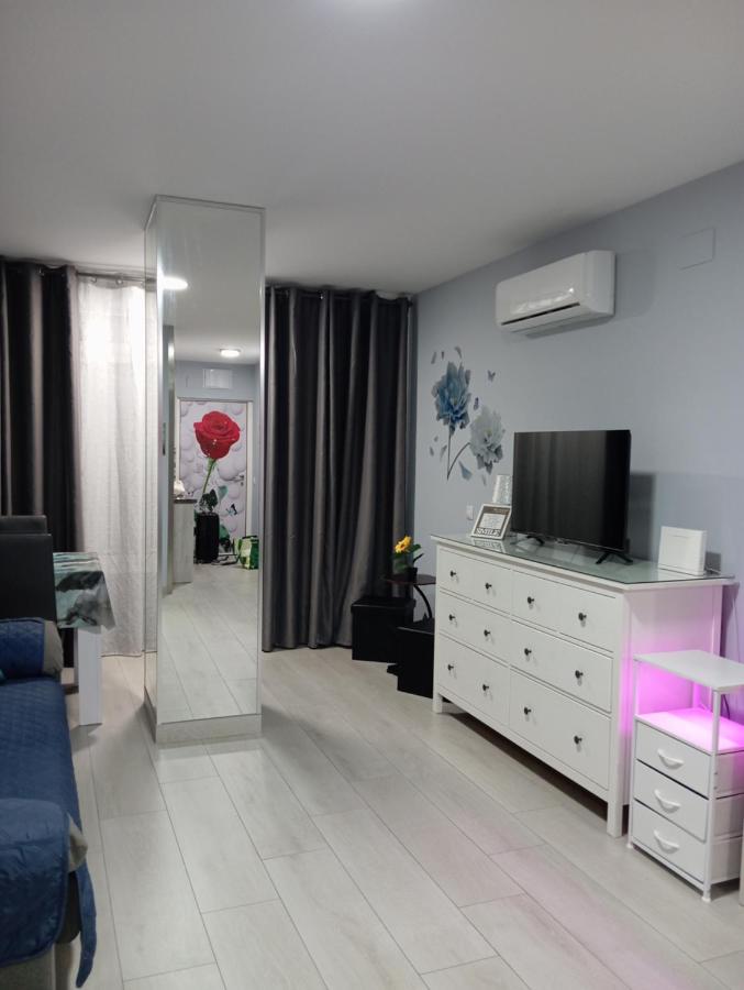 La Rosa Torremolinos PISCINA abierta - B&B Torremolinos
