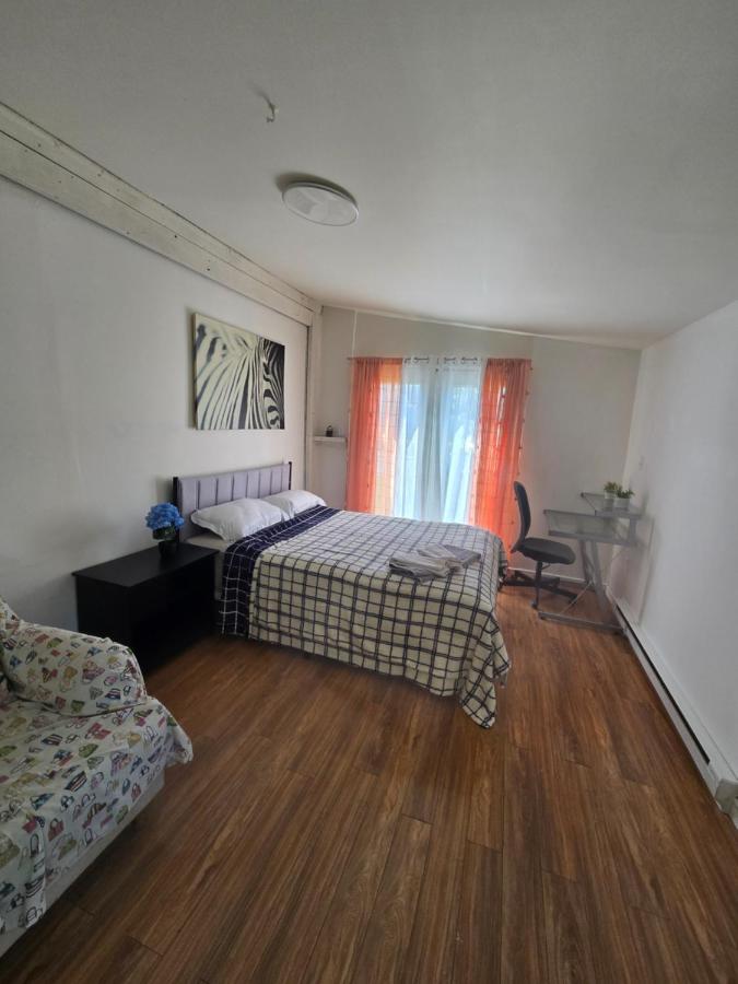 Brossard room 3 - B&B Brossard