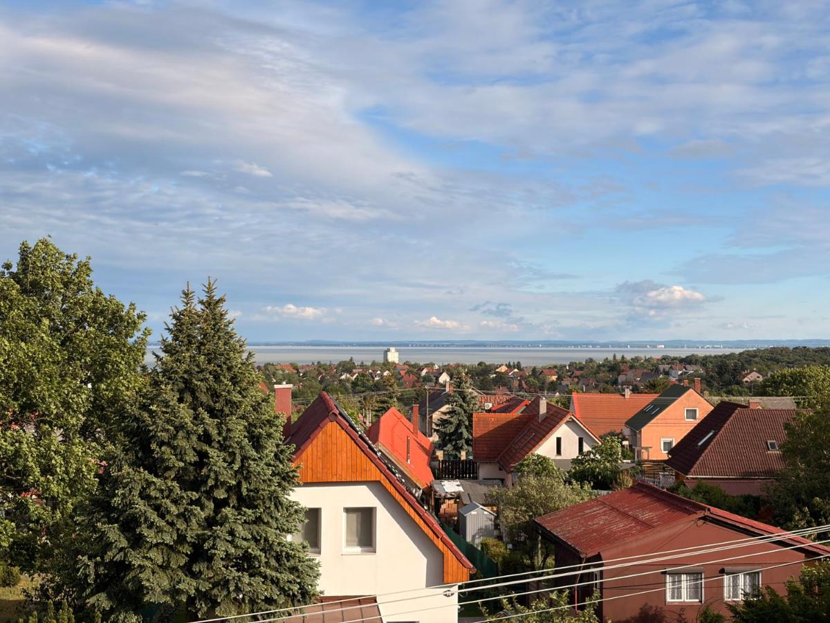 Balaton Breeze - Ferienwohnung Balatonalmadi