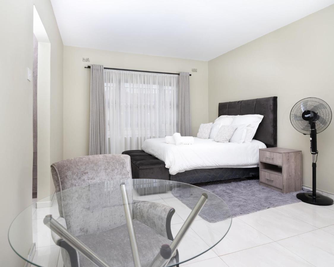 Greenstone Mews Acacia - Ferienwohnung Harare