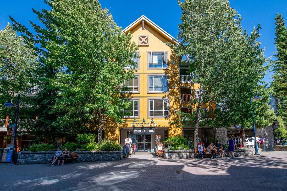 Bear Lodge 212 by Outpost Whistler - B&B Whistler