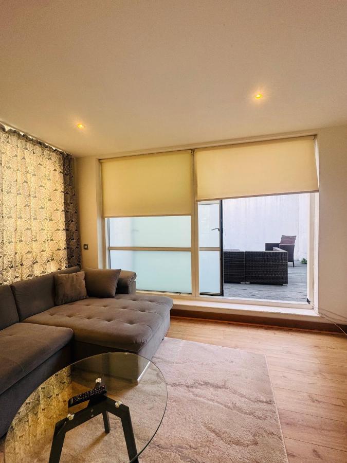 Spacious One-Bedroom Flat - B&B London