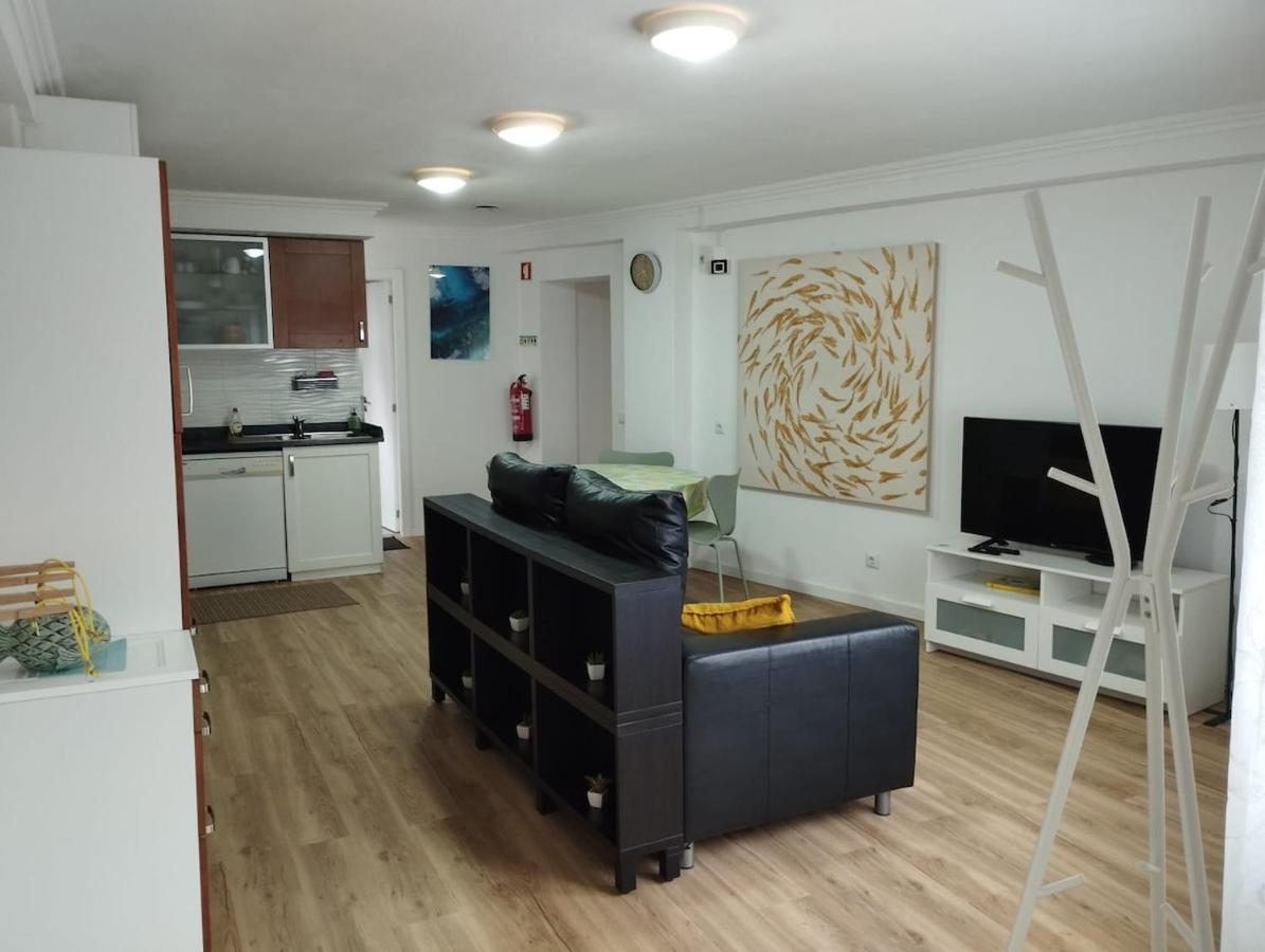 Supertubos Surf & Lake V2 - B&B Atouguia da Baleia