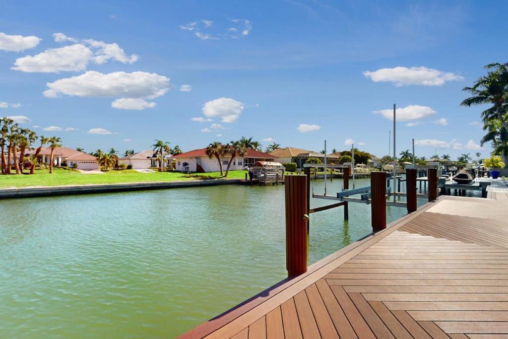 Sunshine Dock - B&B Marco Island