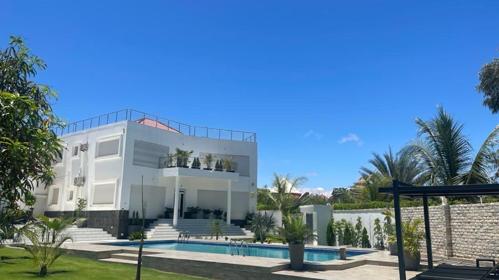 Apartment mit 2 Schlafzimmern und Poolblick