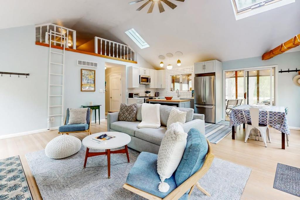 Livywood Cottage - Ferienwohnung New Buffalo