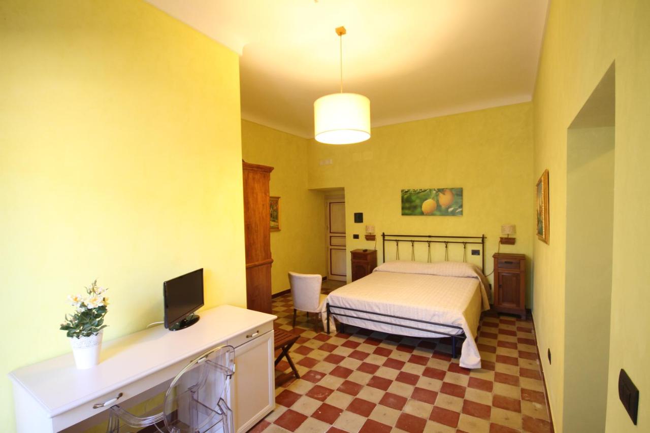 Doppel-/Zweibettzimmer mit eigenem Bad