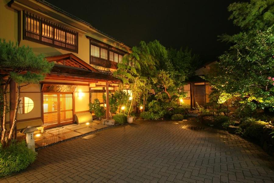 B&B Matsumoto - Oiwakeya Ryokan - Bed and Breakfast Matsumoto