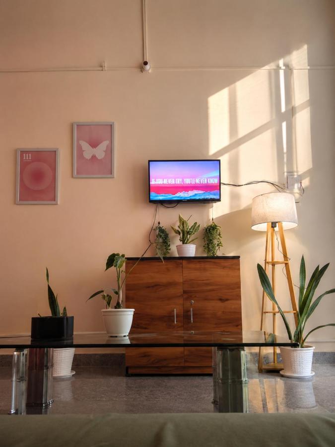 The universe stay - B&B Guwahati