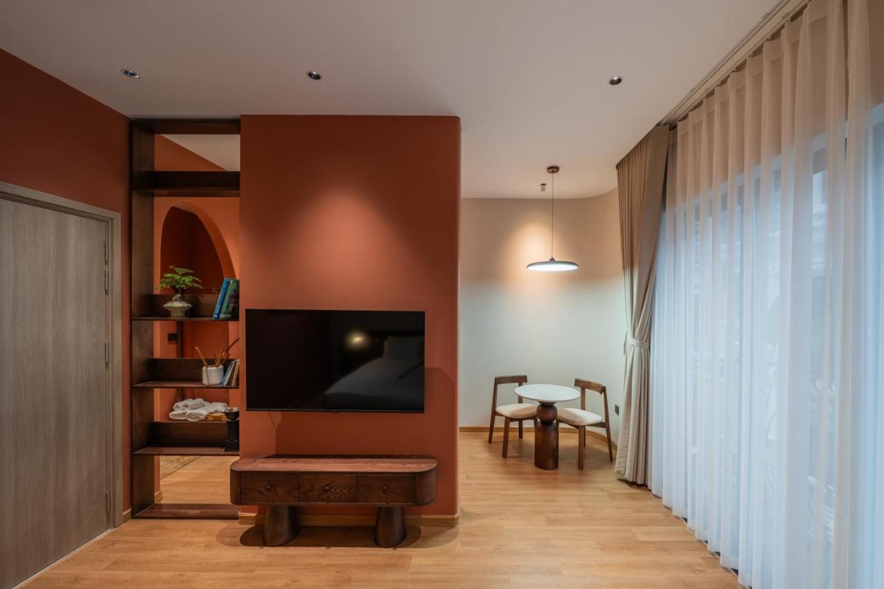 Studio with Balcony