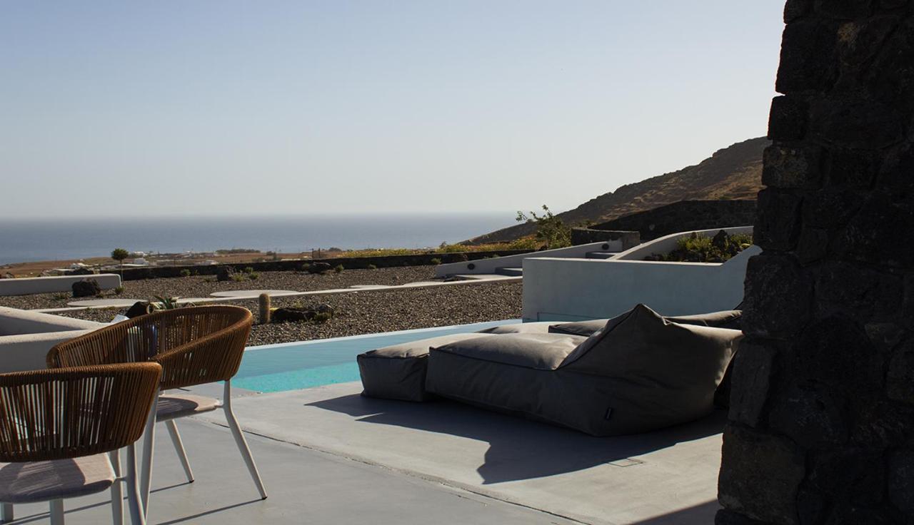Lithora Suites Santorini - Bed and Breakfast Oía