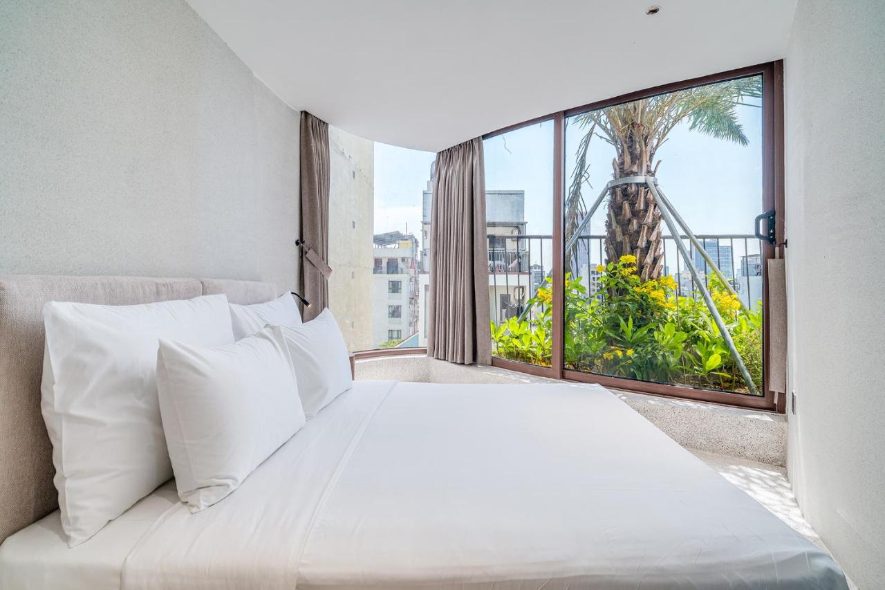 Two-Bedroom Deluxe Apartment with Balcony