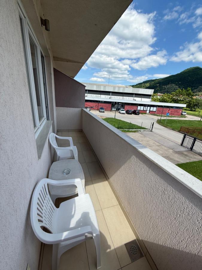 Sobe Holiday Goražde - B&B Goražde