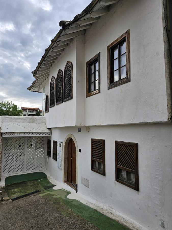 Old Bosnian House-3 bedroom apartment - B&B Mostar