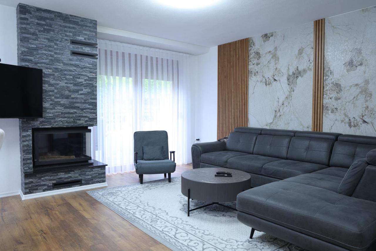 Villa Deluxe