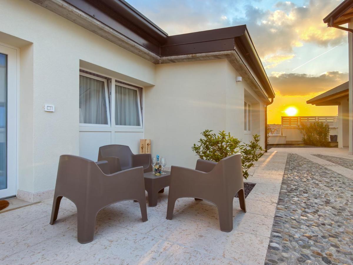 Al Castello Aparthotel - Camere e Appartamenti tra Verona e Lago di Garda - Chambres d'hôtes Palazzolo