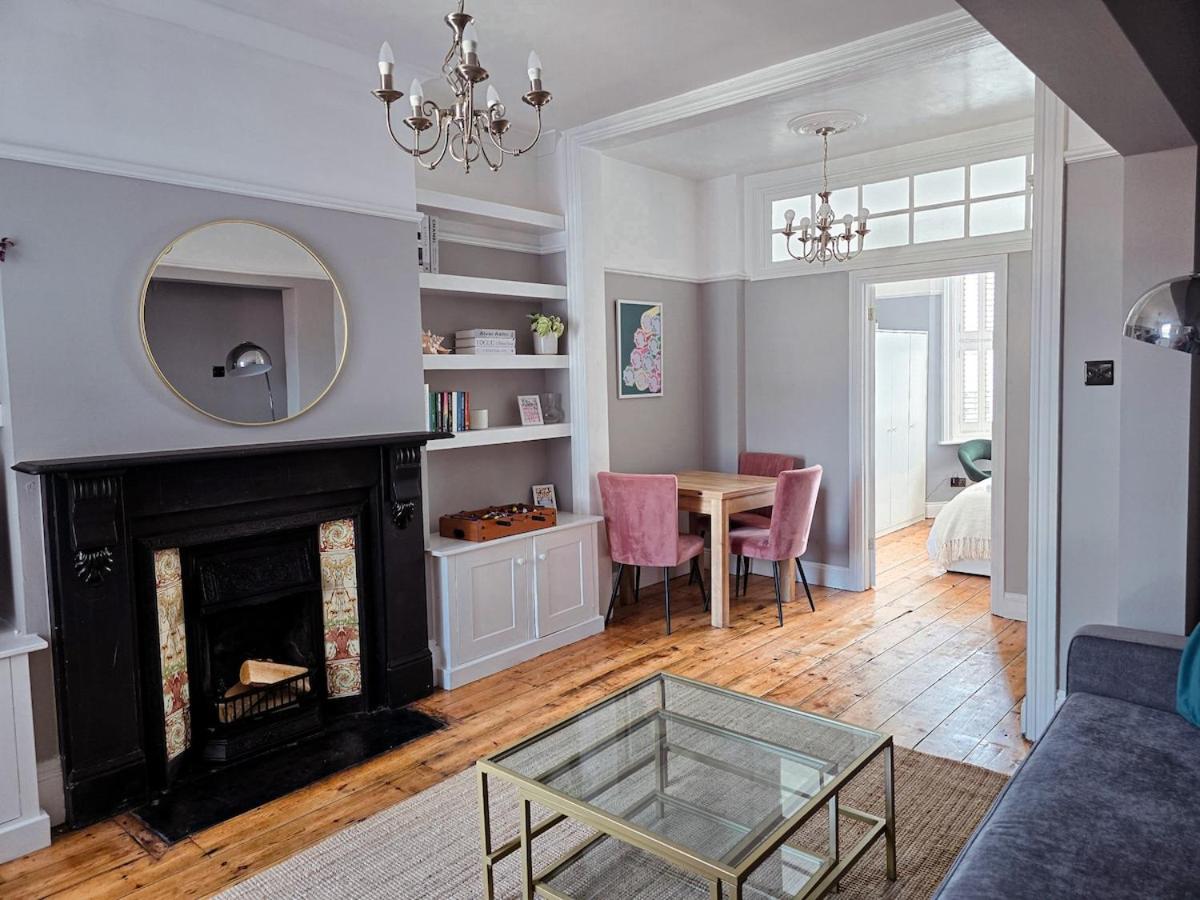 Smugglers Retreat - Sea Views & Garden, Rottingdean - B&B Rottingdean