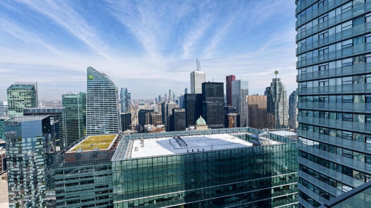 StayToronto - Skyline Ember Studio DT - B&B Toronto
