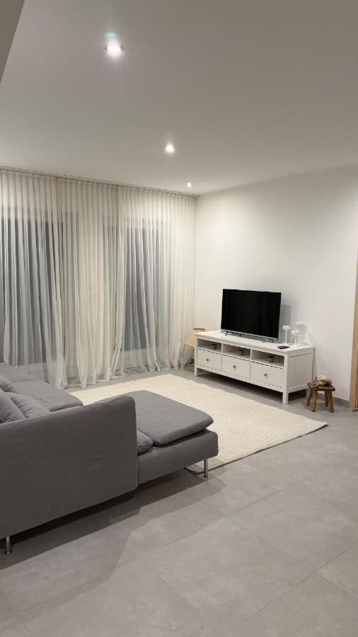 Modern apartment near Cologne Messe with balcony - B&B Colonia