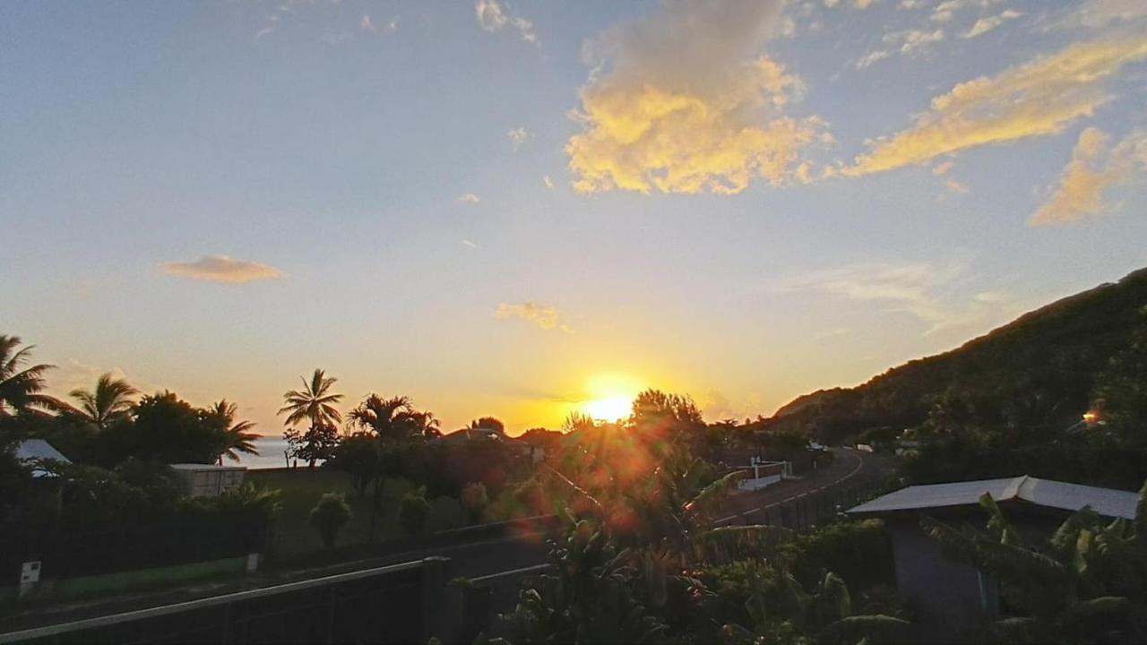Chalet Familiale Vue Mer et Coucher de Soleil Moorea - Chambres d'hôtes Maraa