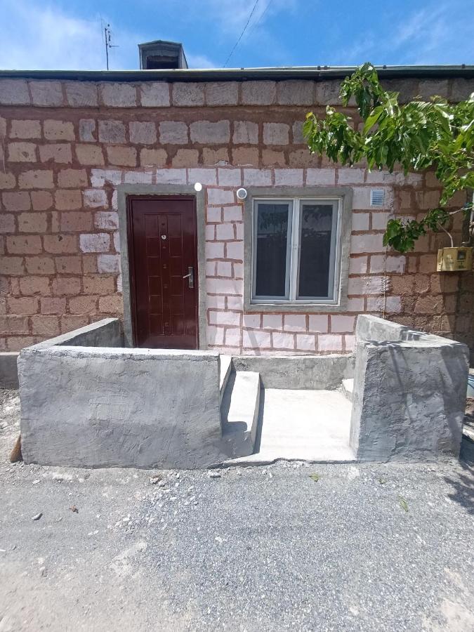 Small home aeroport - B&B Khachpar
