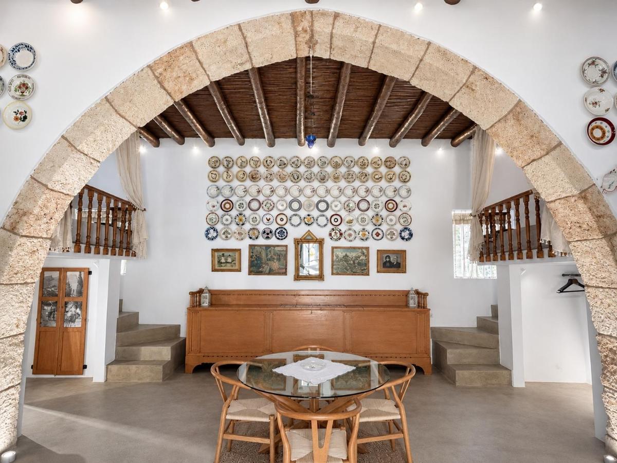 Floura's Kamariko - Authentic Rhodian Village House - Ferienwohnung Archángelos