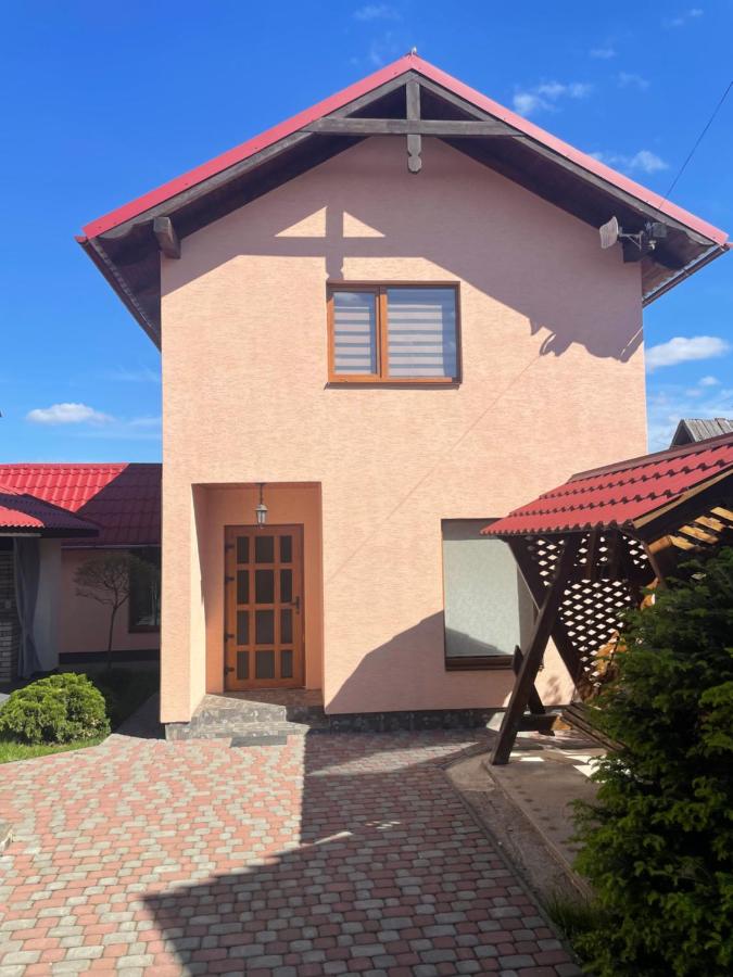 Azaliya - B&B Lazeshchyna