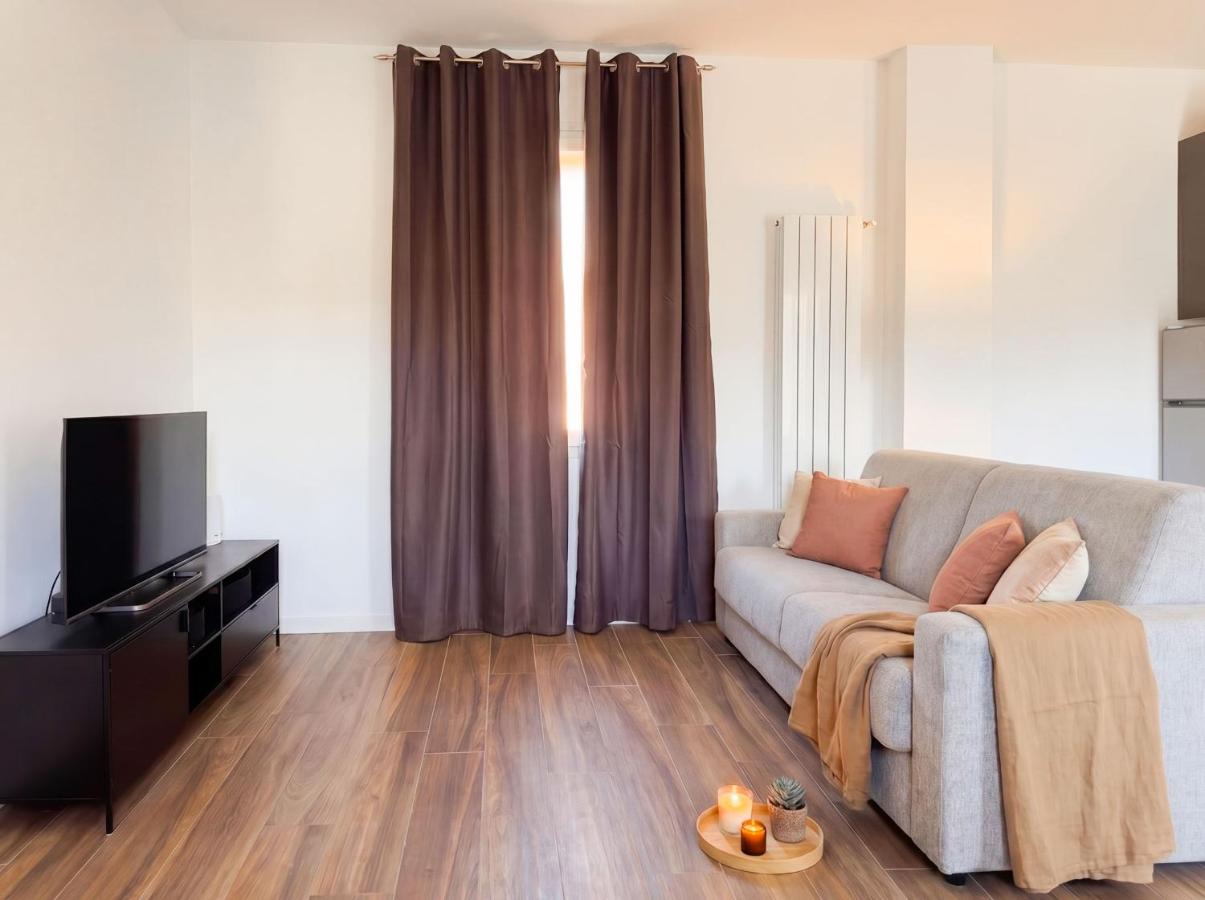 Lake & Light Apartments - 10 minutes walk from Lake Iseo - Chambres d'hôtes Paratico