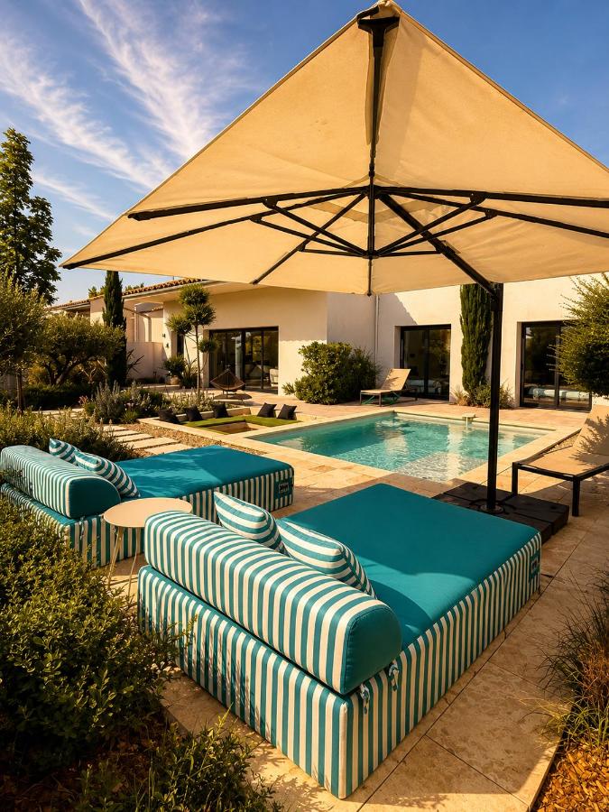 Oasis&Nirvana Lisle sur Sorgue piscine Barbecue Brasero Babyfoot 4 chambres climatisées - Chambres d'hôtes L'Isle