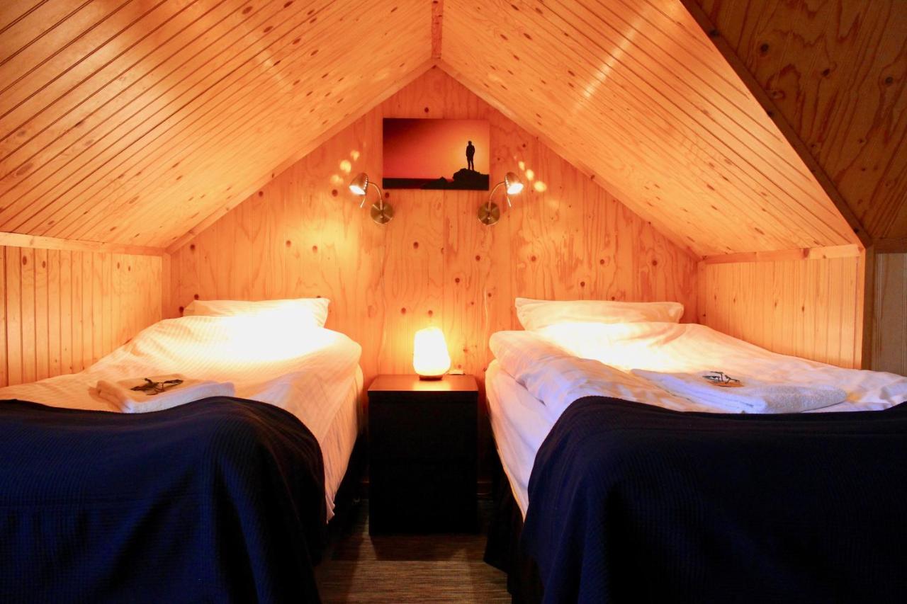 Chambre Double ou Lits Jumeaux avec Salle de Bains Commune